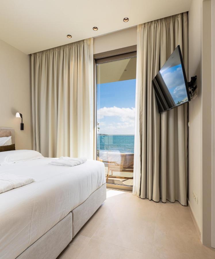 Kales Sea View Suites Ierapetra  Bagian luar foto